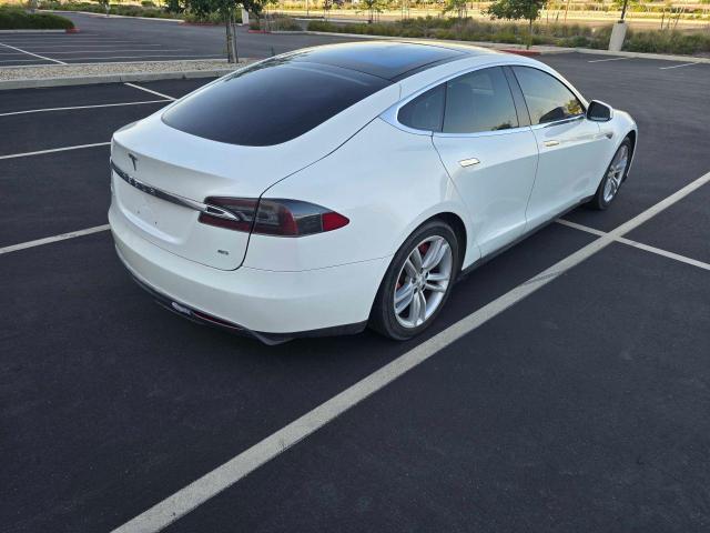 5YJSA1CN1CFP02658 - 2012 TESLA MODEL S WHITE photo 4