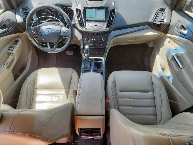 1FMCU9HDXJUC70162 - 2018 FORD ESCAPE SEL Weiß Foto 8