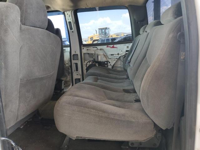 1GCHK23U06F156181 - 2006 CHEVROLET SILVERADO K2500 HEAVY DUTY WHITE photo 10