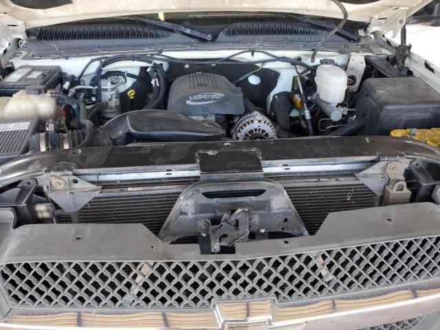 1GCHK23U06F156181 - 2006 CHEVROLET SILVERADO K2500 HEAVY DUTY WHITE photo 11