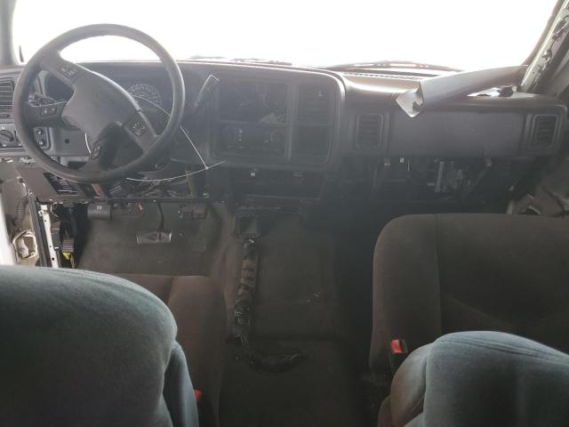 1GCHK23U06F156181 - 2006 CHEVROLET SILVERADO K2500 HEAVY DUTY WHITE photo 8