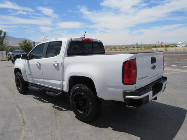 1GCGTDEN6J1275739 - 2018 CHEVROLET COLORADO Z71 WHITE photo 4