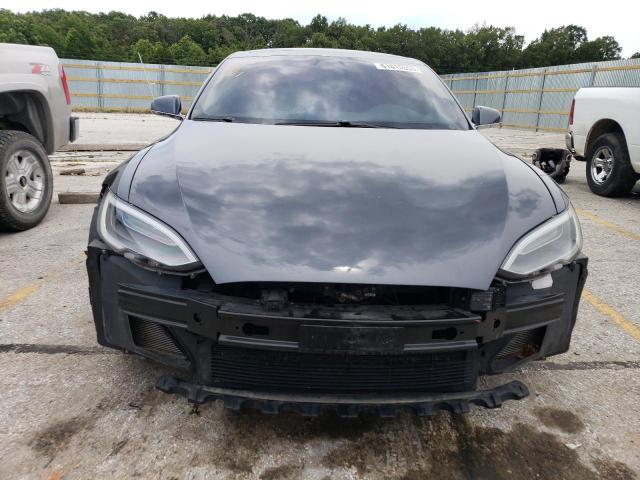 5YJSA1E44HF218544 - 2017 TESLA MODEL S Сріблястий фото 5