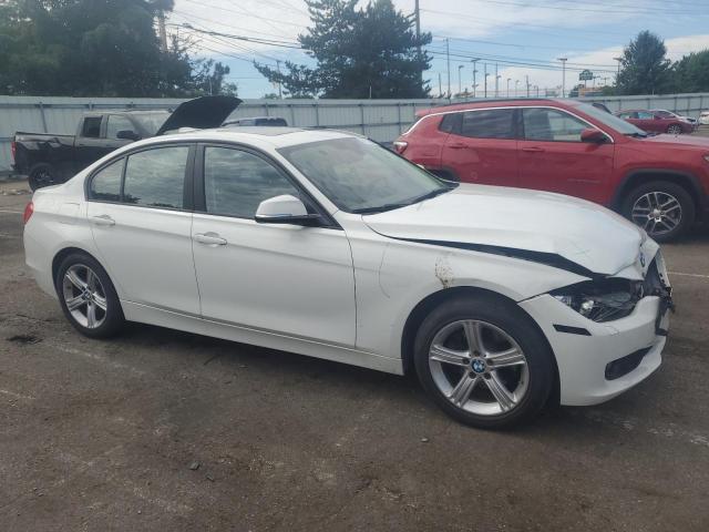 WBA3B5G57DNS04225 - 2013 BMW 328 XI SULEV WHITE photo 4