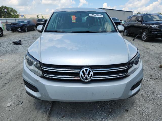 WVGAV7AX7DW537912 - 2013 VOLKSWAGEN TIGUAN S 银色 照片 5