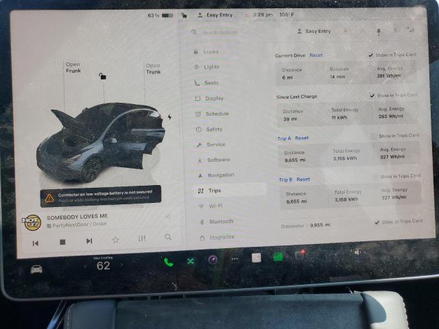 7SAYGDEE3RA302231 - 2024 TESLA MODEL Y Grau Foto 9