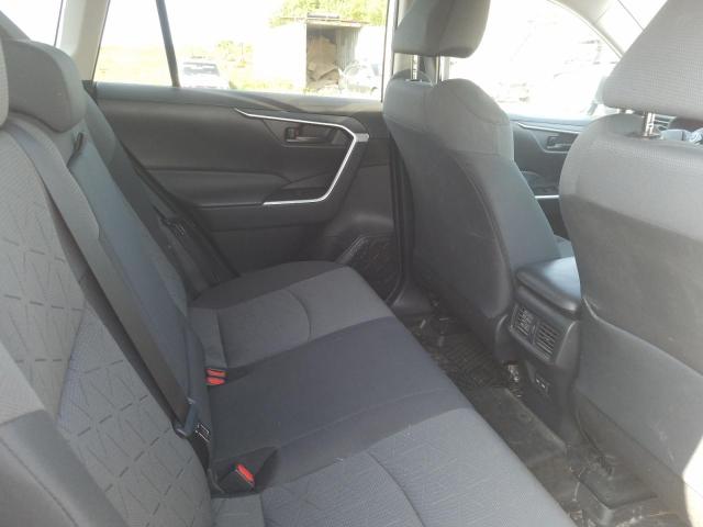 2T3B1RFV3NW263812 - 2022 TOYOTA RAV4 LE 白色 照片 11