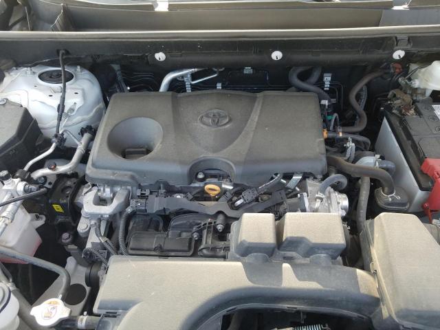 2T3B1RFV3NW263812 - 2022 TOYOTA RAV4 LE 白色 照片 12