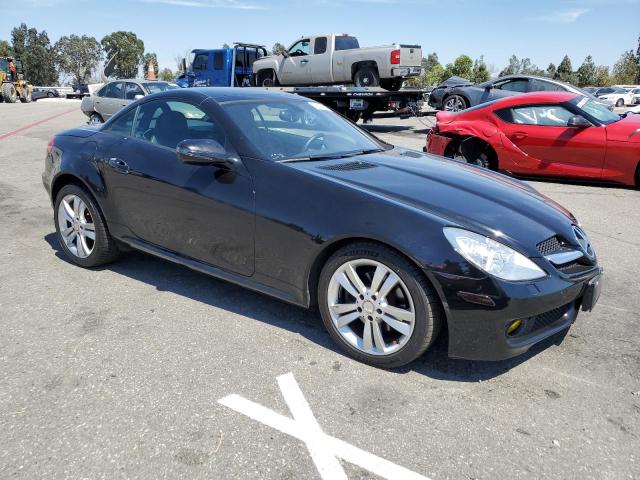 WDBWK5EA9AF229535 - 2010 MERCEDES-BENZ SLK 300 BLACK photo 4