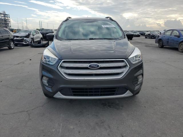 1FMCU0HD4JUB20172 - 2018 FORD ESCAPE SEL ნაცრისფერი ფოტო 5