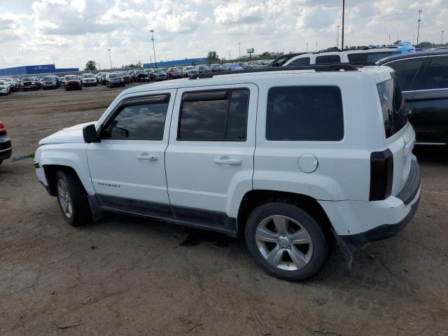 1C4NJPFB6CD698616 - 2012 JEEP PATRIOT LATITUDE WHITE photo 2