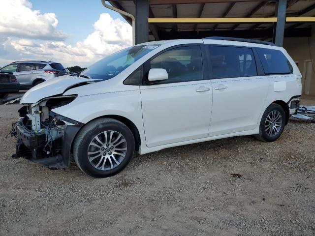 2019 TOYOTA SIENNA XLE, 