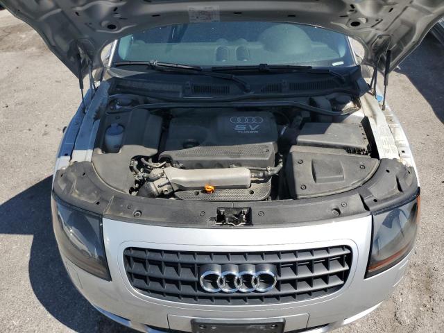 TRUSC28N561002539 - 2006 AUDI TT SILVER photo 11