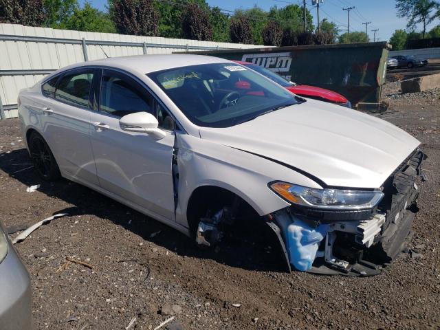 3FA6P0H94ER125153 - 2014 FORD FUSION SE WHITE photo 4