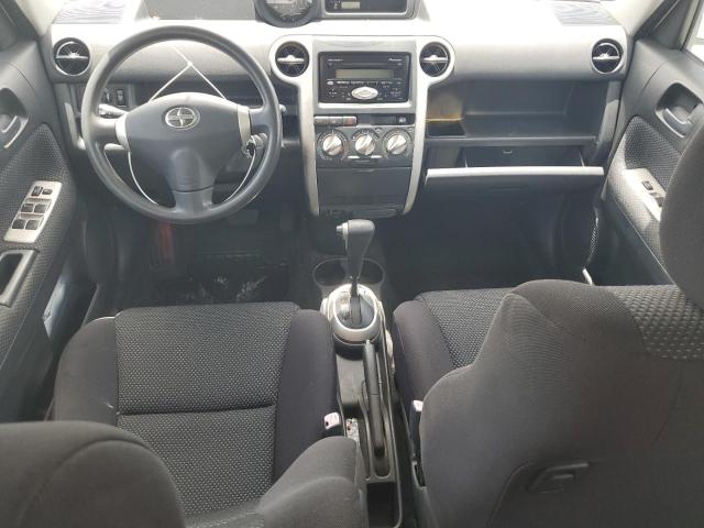 JTLKT324750205120 - 2005 TOYOTA SCION XB WHITE photo 8