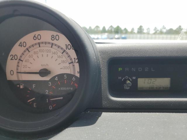 JTLKT324750205120 - 2005 TOYOTA SCION XB WHITE photo 9