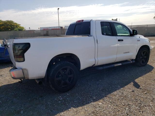 5TFRV54148X056857 - 2008 TOYOTA TUNDRA DOUBLE CAB WHITE photo 3