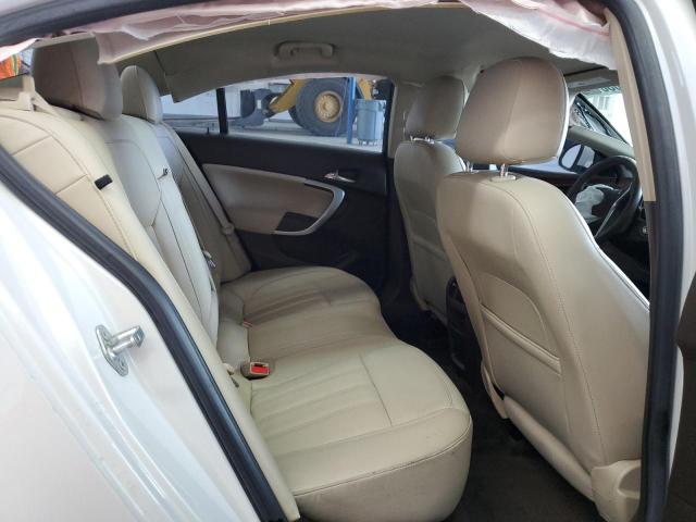 2G4GK5EX1G9111793 - 2016 BUICK REGAL WHITE photo 10