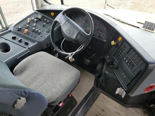 4DRBUAAN57B486022 - 2007 IC CORPORATION 3000 YELLOW photo 5