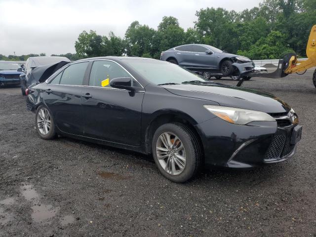 4T1BF1FK0HU648508 - 2017 TOYOTA CAMRY LE 黑色 照片 4