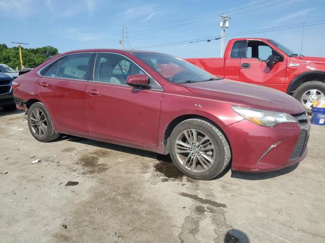 4T1BF1FKXFU888405 - 2015 TOYOTA CAMRY LE RED photo 4