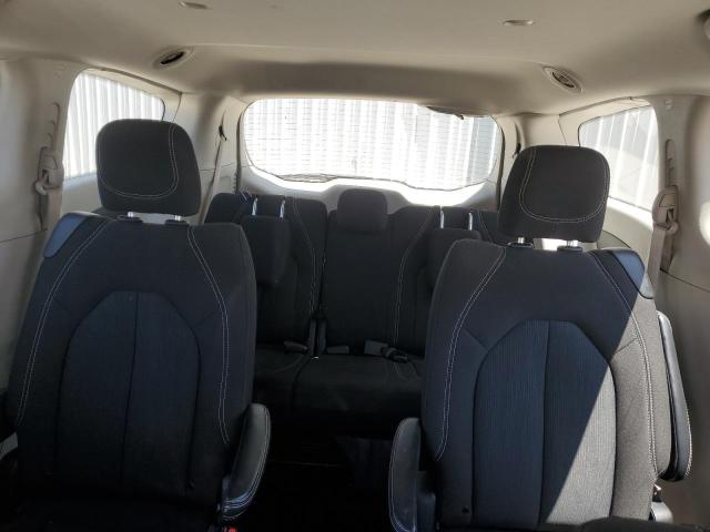 2C4RC1CG3PR519671 - 2023 CHRYSLER VOYAGER LX Grau Foto 10