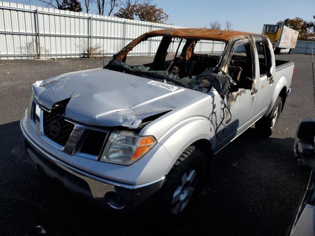 1N6AD07W56C423860 - 2006 NISSAN FRONTIER CREW CAB LE SILVER photo 2