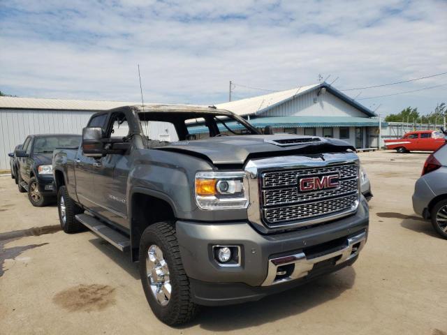 1GT12UEY0JF229393 - 2018 GMC SIERRA K2500 DENALI GRAY photo 1