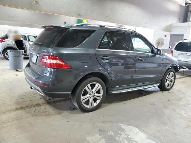 4JGDA5HB4FA479488 - 2015 MERCEDES-BENZ ML 350 4MATIC GRAY photo 3