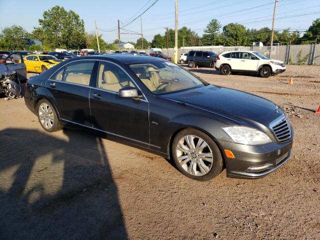 WDDNG9FB2AA309730 - 2010 MERCEDES-BENZ S 400 GRAY photo 4