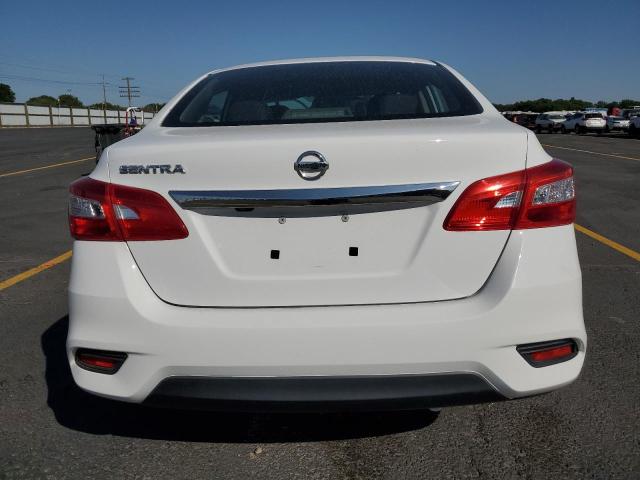 3N1AB7AP5JY323912 - 2018 NISSAN SENTRA S 白色 照片 6