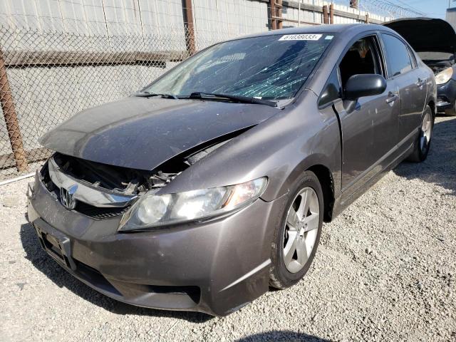 2HGFA1F62BH549157 - 2011 HONDA CIVIC LX-S رمادي صورة 1