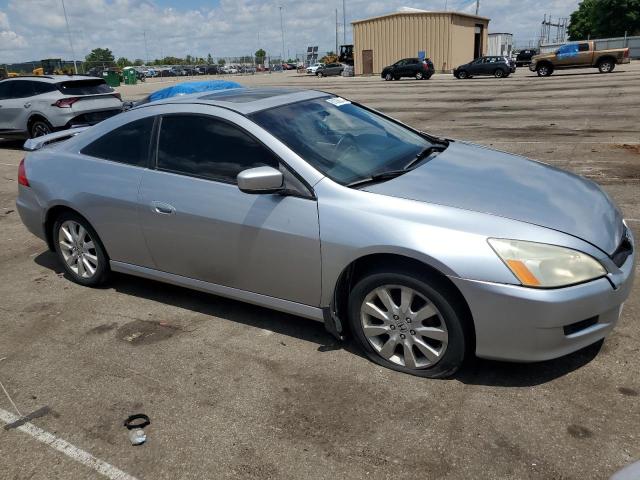 1HGCM82677A000214 - 2007 HONDA ACCORD EX SILVER photo 4