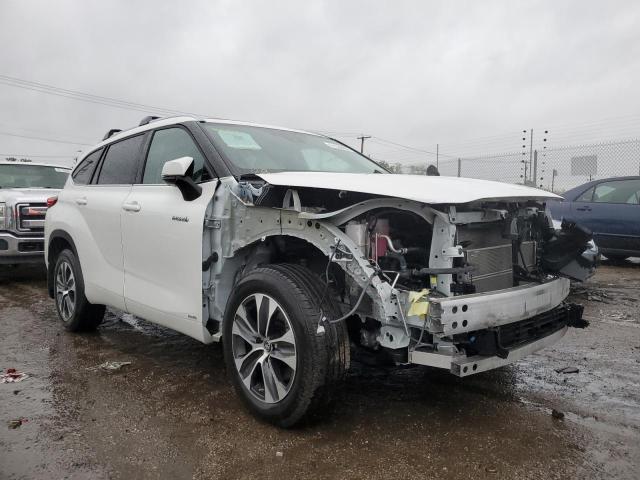 5TDGBRCHXMS058750 - 2021 TOYOTA HIGHLANDER HYBRID XLE WHITE photo 1