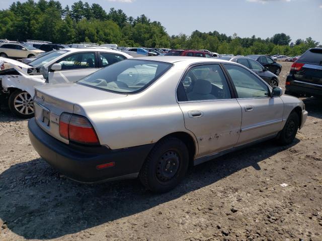 1HGCD5695TA257336 - 1996 HONDA ACCORD VALUE GOLD photo 3