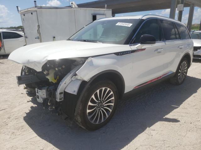 5LM5J7XC7RGL09554 - 2024 LINCOLN AVIATOR RESERVE 白色 照片 1