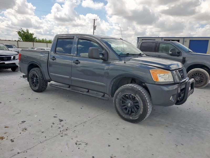 1N6BA0EC7CN322406 - 2012 NISSAN TITAN S ნაცრისფერი ფოტო 4