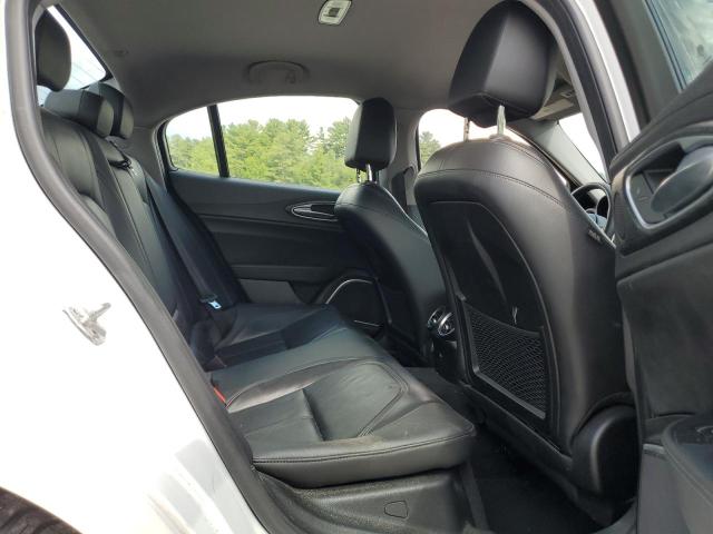 ZARFAEDN1J7593067 - 2018 ALFA ROMEO GIULIA Q4 白色 照片 10