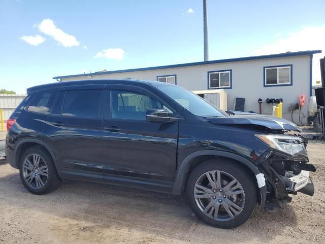 5FNYF7H55MB005616 - 2021 HONDA PASSPORT EXL BLACK photo 4