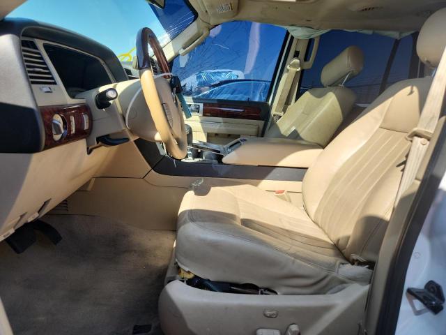 5LMFU27566LJ29033 - 2006 LINCOLN NAVIGATOR WHITE photo 7
