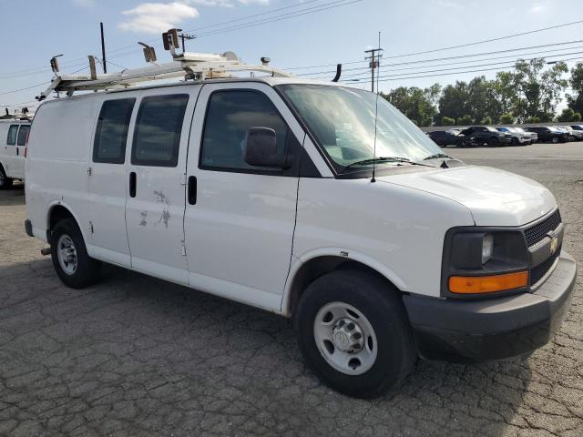 1GCWGFCB6D1902271 - 2013 CHEVROLET EXPRESS G2 WHITE photo 4