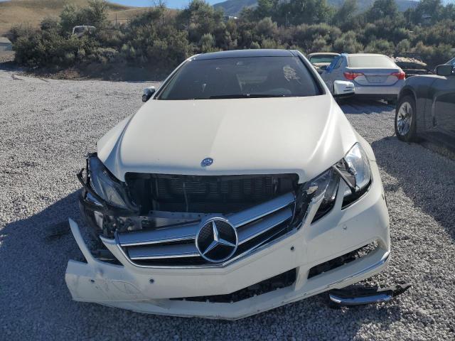 WDDKJ5KB2CF145808 - 2012 MERCEDES-BENZ E 350 WHITE photo 5