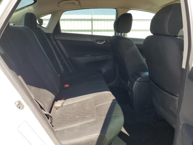 3N1AB7AP5JY259211 - 2018 NISSAN SENTRA S 白色 照片 10