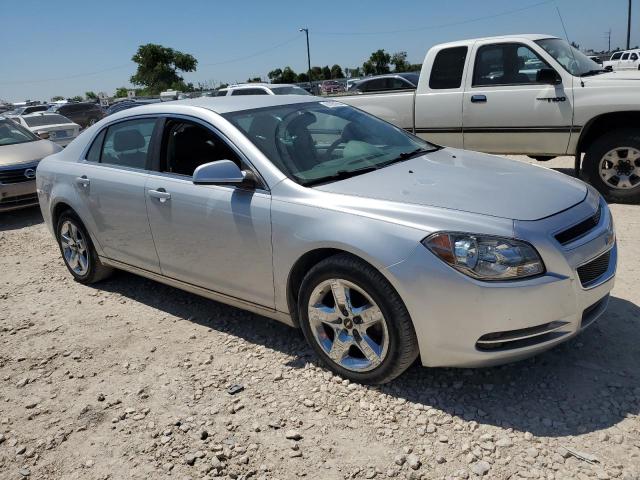 1G1ZC5EB9AF263052 - 2010 CHEVROLET MALIBU 1LT ვერცხლისფერი ფოტო 4
