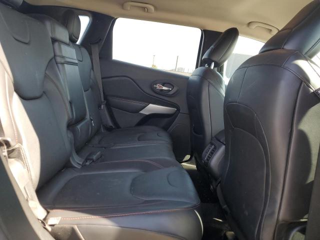 1C4PJMBS4HD237094 - 2017 JEEP CHEROKEE TRAILHAWK GRAY photo 11