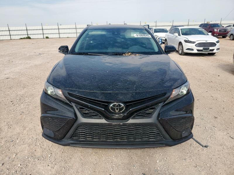 4T1G11AK0PU808722 - 2023 TOYOTA CAMRY SE NIGHT SHADE BLACK photo 5