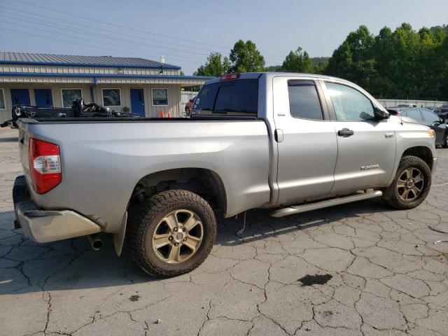 5TFUW5F15GX495147 - 2016 TOYOTA TUNDRA DOUBLE CAB SR/SR5 SILVER photo 3