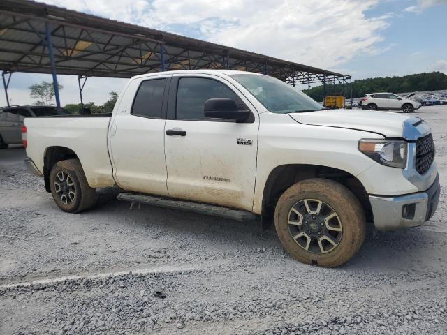 5TFUY5F12LX873929 - 2020 TOYOTA TUNDRA DOUBLE CAB SR/SR5 WHITE photo 4