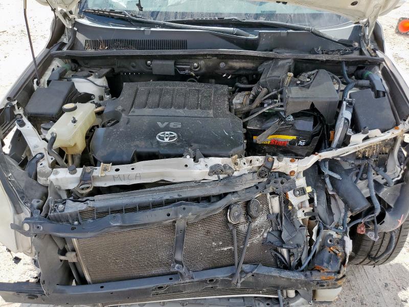 2T3YK4DV2CW017456 - 2012 TOYOTA RAV4 LIMITED WHITE photo 12