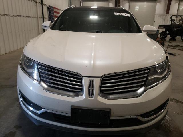 2LMTJ8LR5GBL50980 - 2016 LINCOLN MKX RESERVE WHITE photo 5